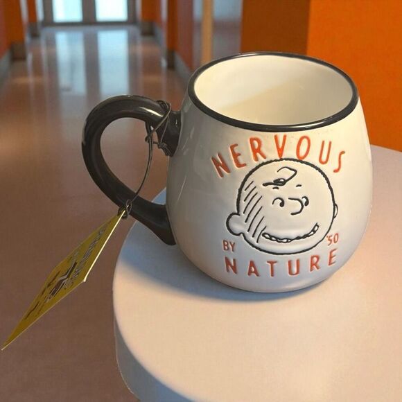 NEW Peanuts Charlie Brown "Nervous By Nature" 20oz Teardrop Shaped Stoneware Mug - Picture 3 of 5